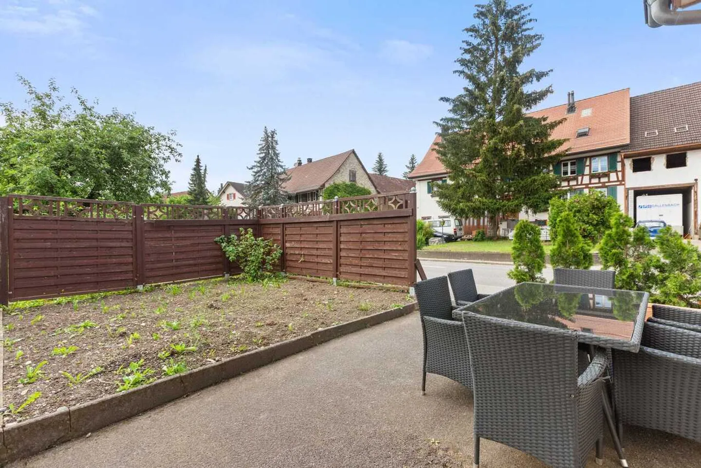 Charmantes Doppelhaus mit italienischem Flair - Foto 6 von 13