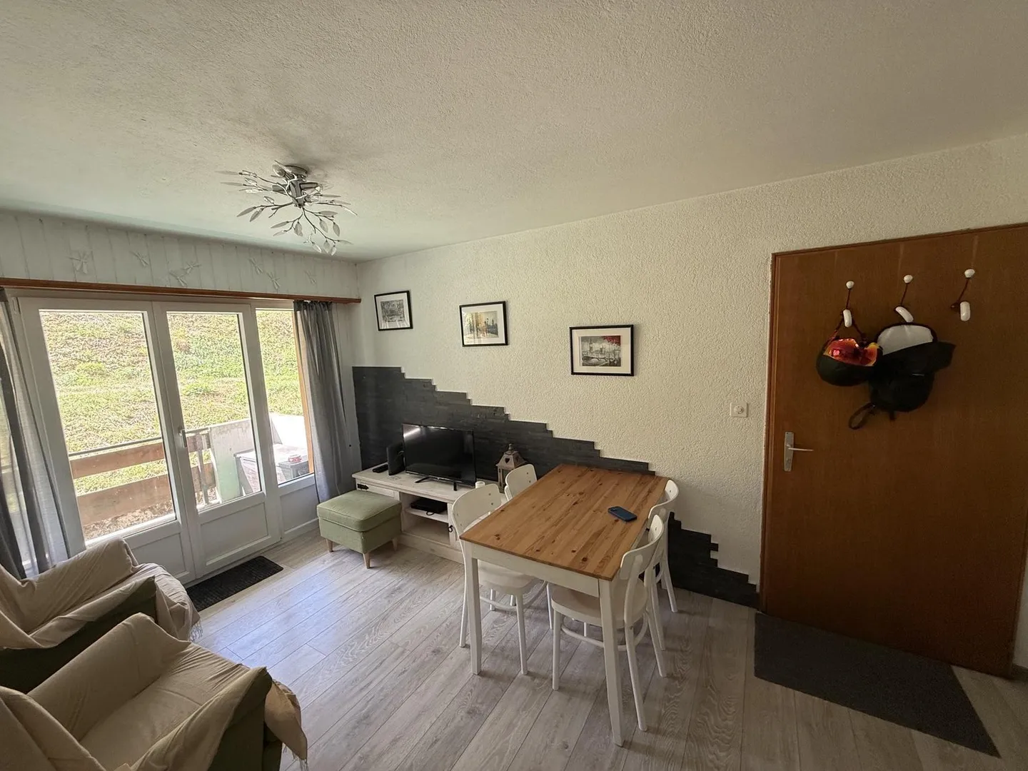 In the beautiful resort of La Tzoumaz, for sale 2 1/2 room apartment - Photo 2 of 10