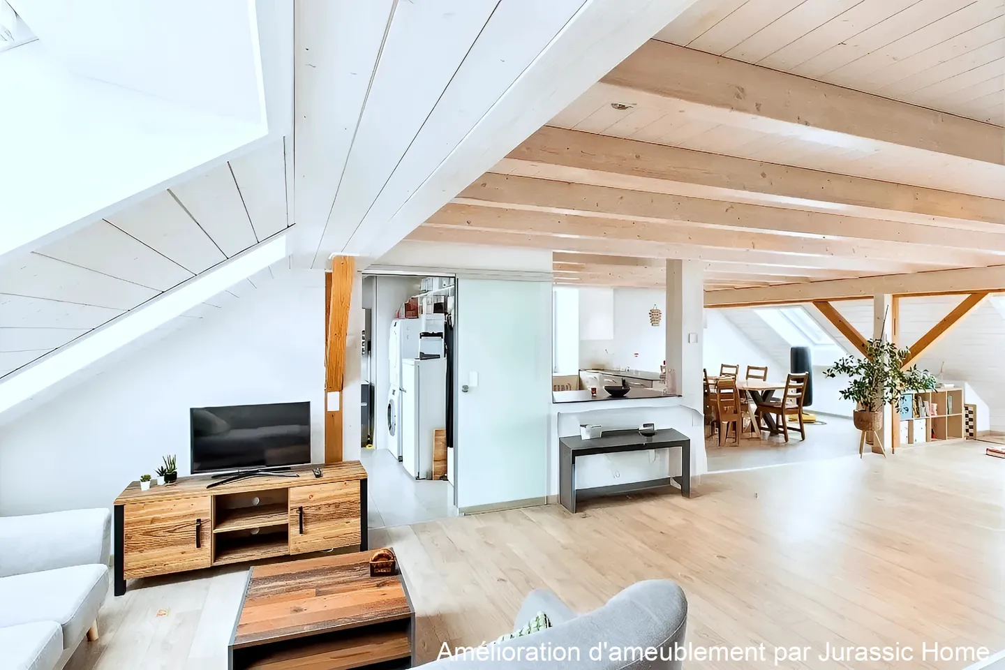 Contemporary Loft in Alle - Photo 10 of 15