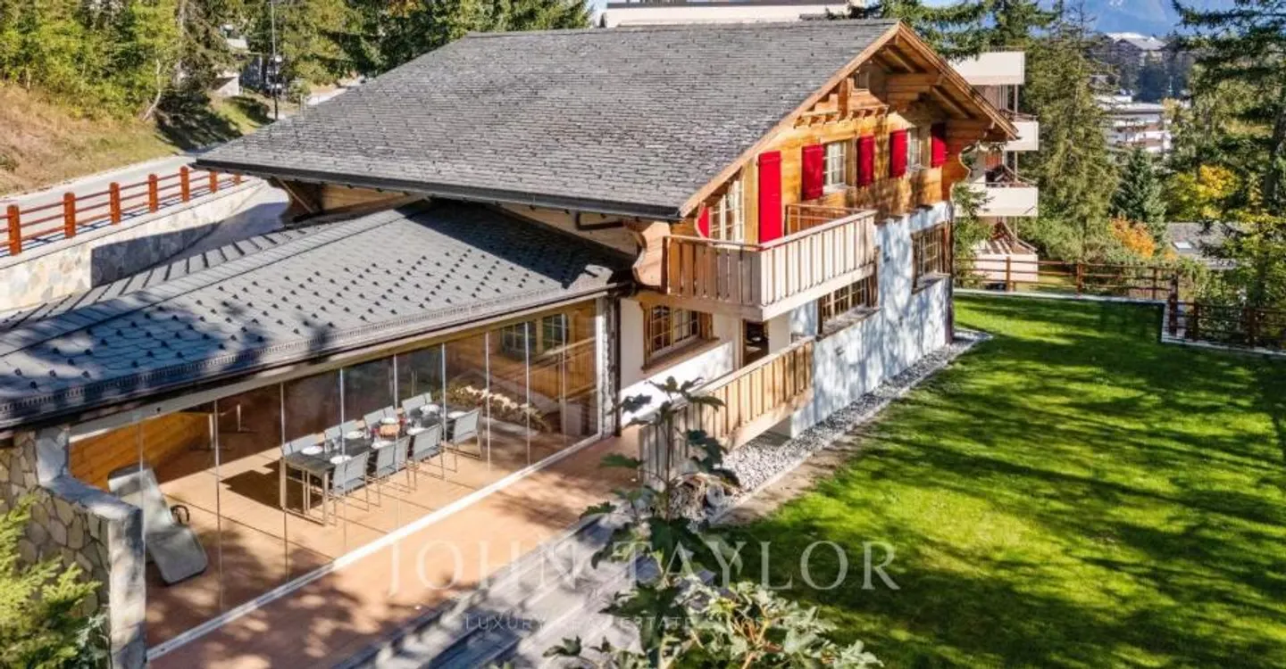 Chalet charmant à Crans-Montana - Photo 2 sur 11