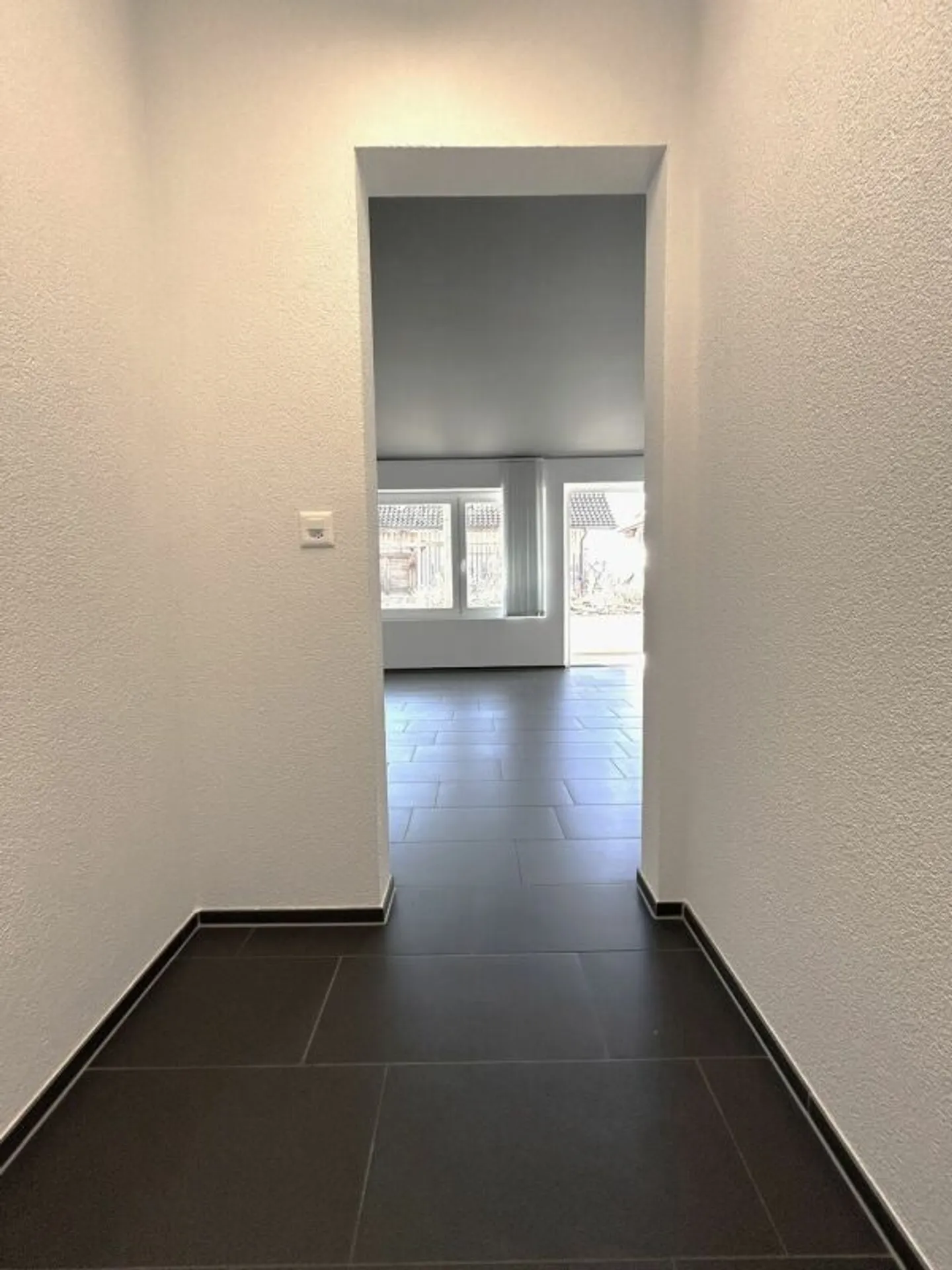 Vielseitiger Gewerberaum in Aeugst - Foto 4 von 8