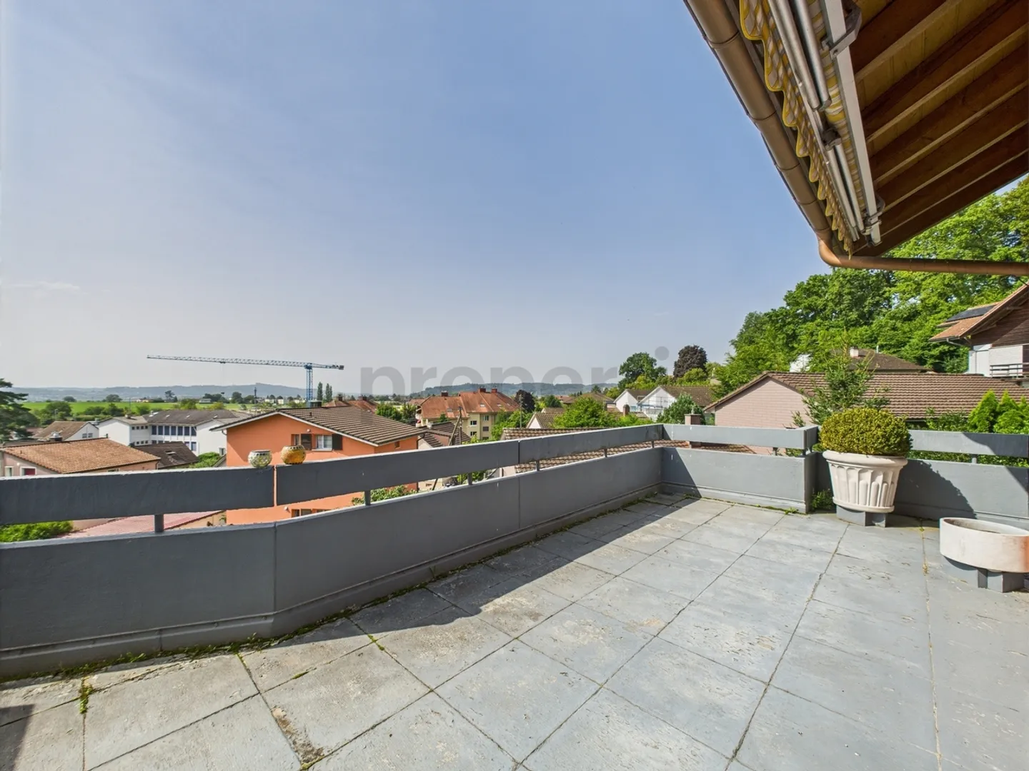 Incantevole appartamento di 3,5 locali con ampio balcone a Grenchen per un'abitazione di lusso con potenziale di ampliamento - Foto 9 di 12
