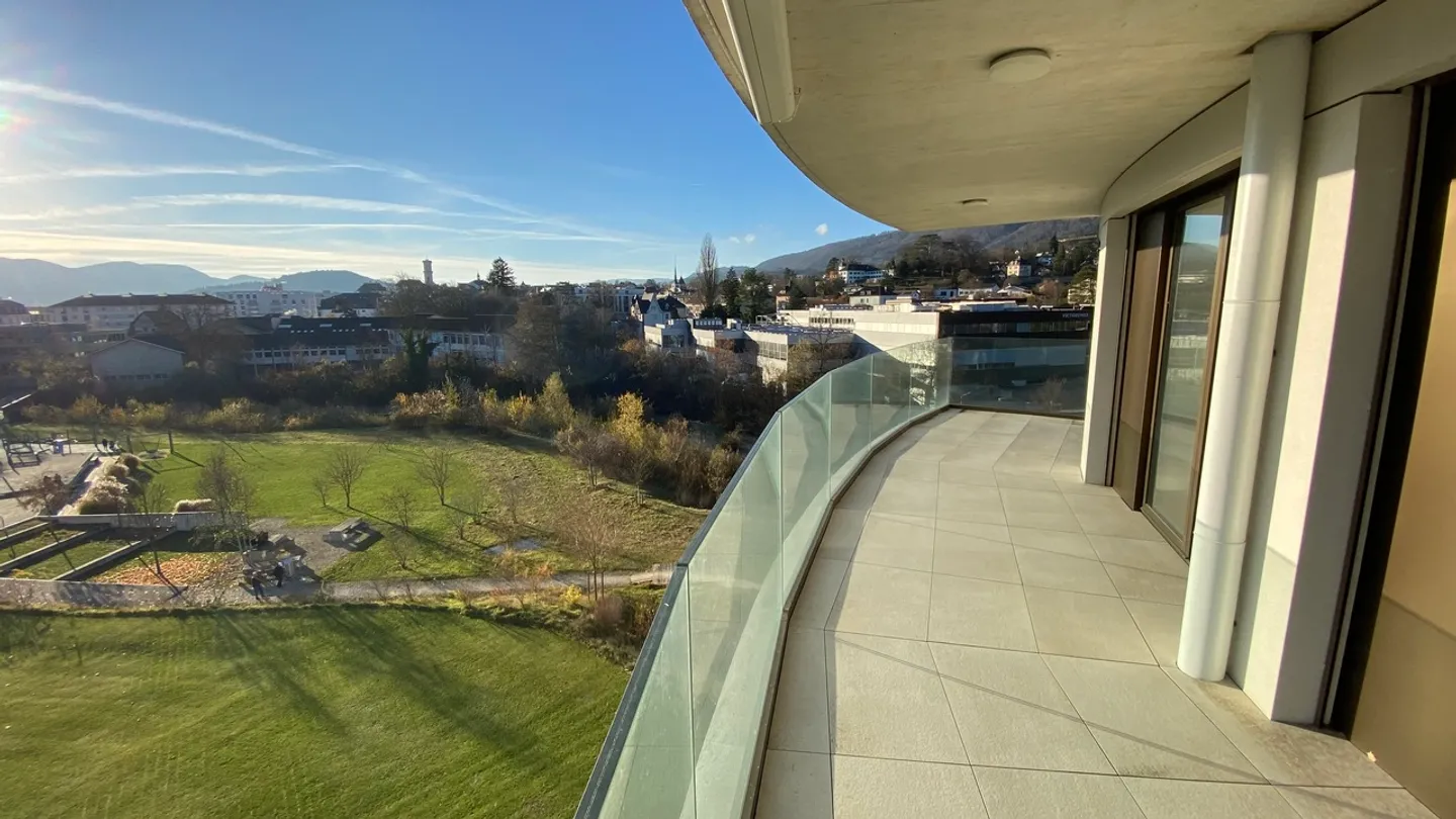 Appartement de 5,5 pièces de haut standing avec ascenseur - Photo 15 sur 30