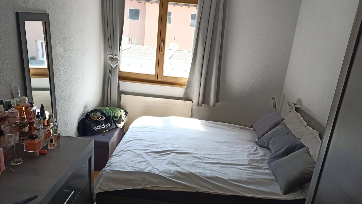 Schöne Reihenhaus-Villa mit 2 Terrassen und Garten - Foto 14 von 18