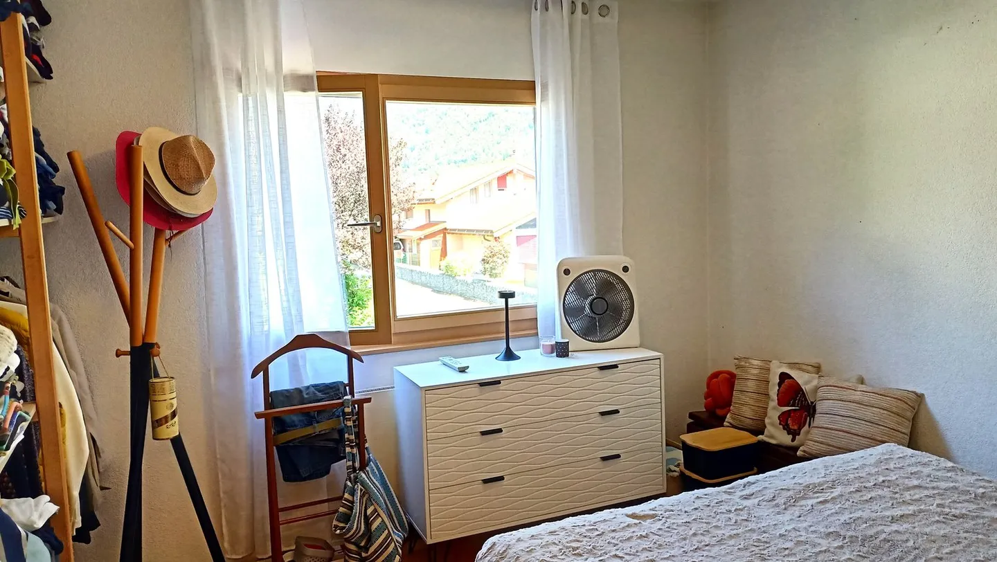 Schöne Reihenhaus-Villa mit 2 Terrassen und Garten - Foto 16 von 18