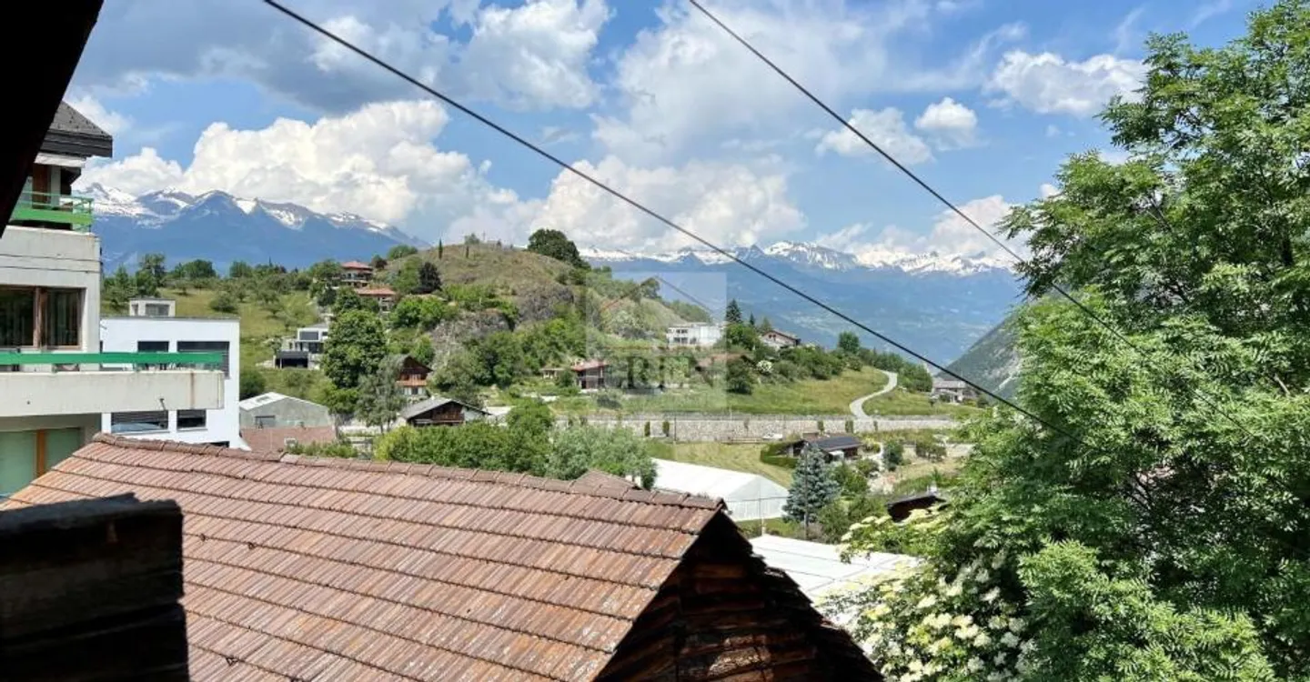 Dorfhaus mit mehreren Wohnungen zu renovieren + Scheune / Schuppen im Herzen des Dorfes (Val d'Hérens) - Foto 12 von 13