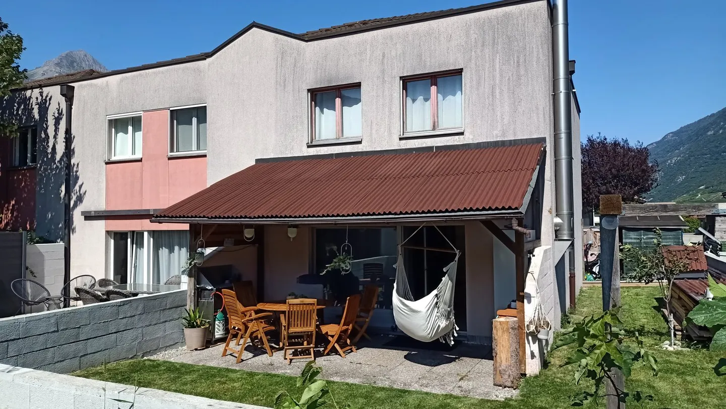 Schöne Reihenhaus-Villa mit 2 Terrassen und Garten - Foto 10 von 18