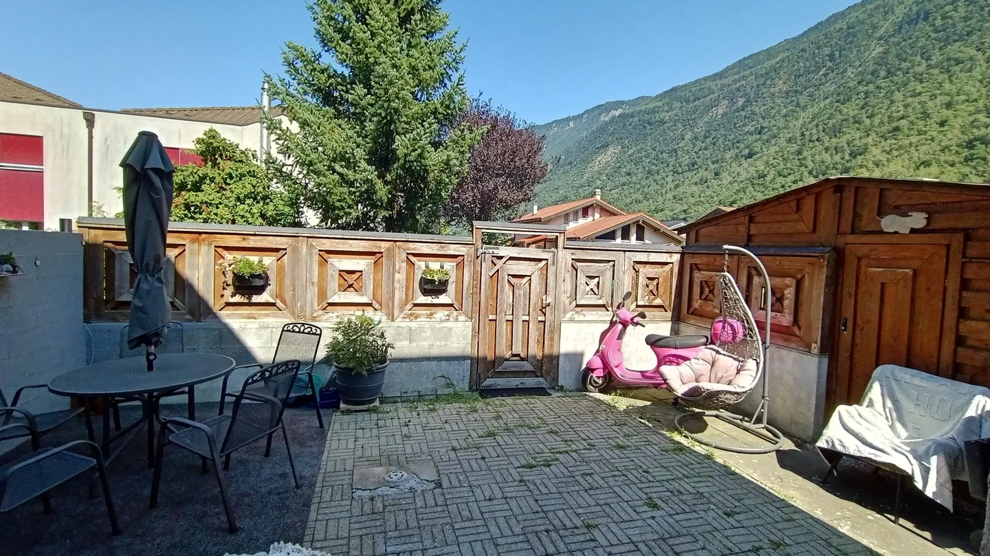 Schöne Reihenhaus-Villa mit 2 Terrassen und Garten - Foto 18 von 18