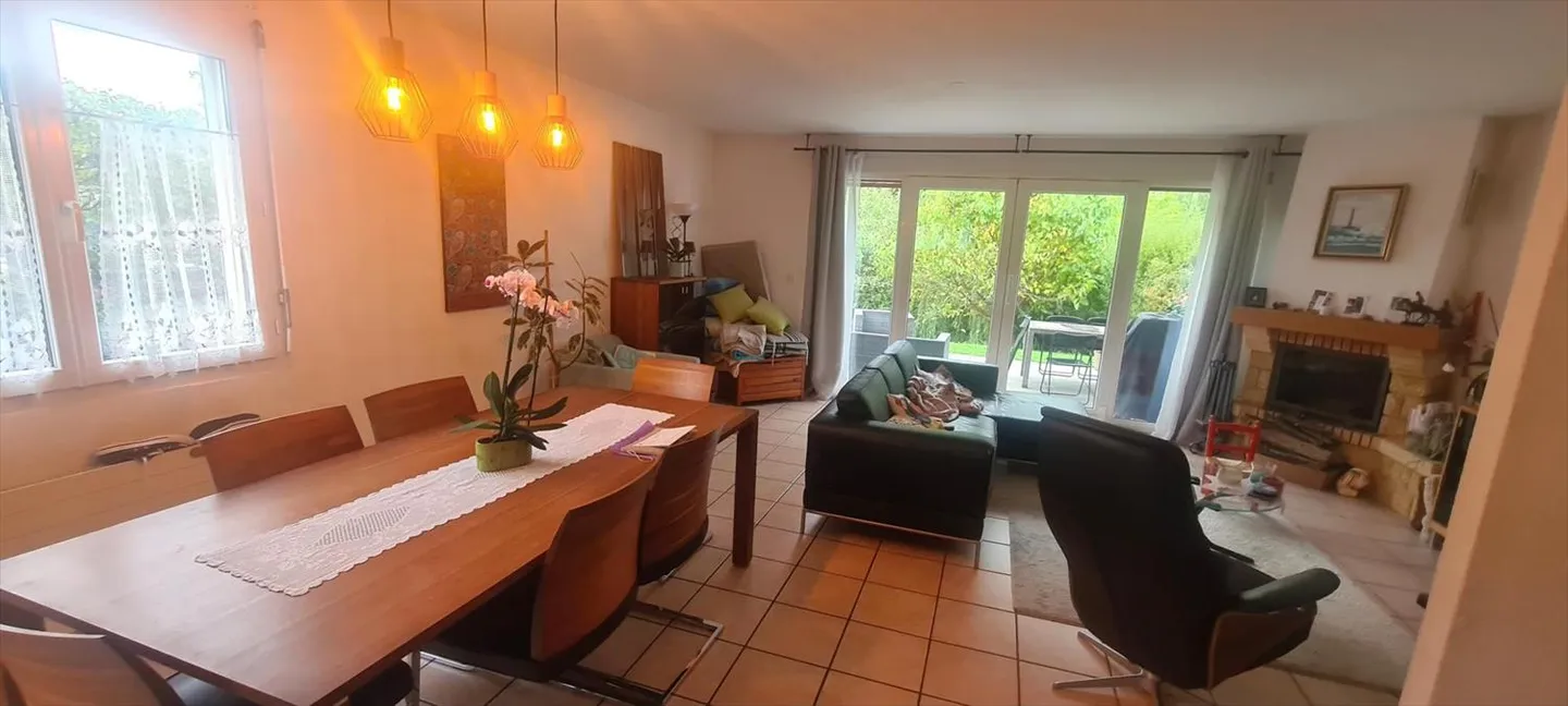 Bella casa bifamiliare con 5.5 stanze a Rolle - Foto 3 di 7