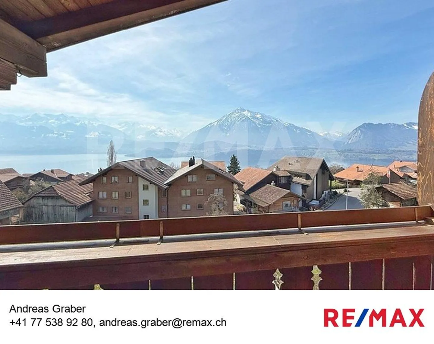 Un bijou avec vue sur le lac et la montagne - Photo 1 sur 13