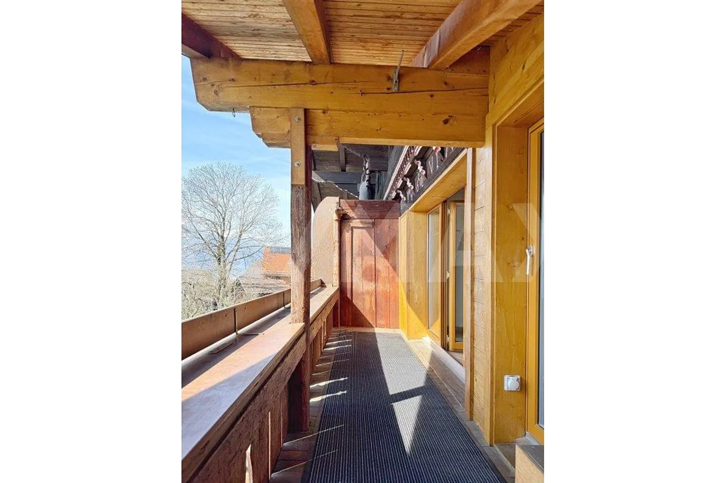 Un bijou avec vue sur le lac et la montagne - Photo 4 sur 13