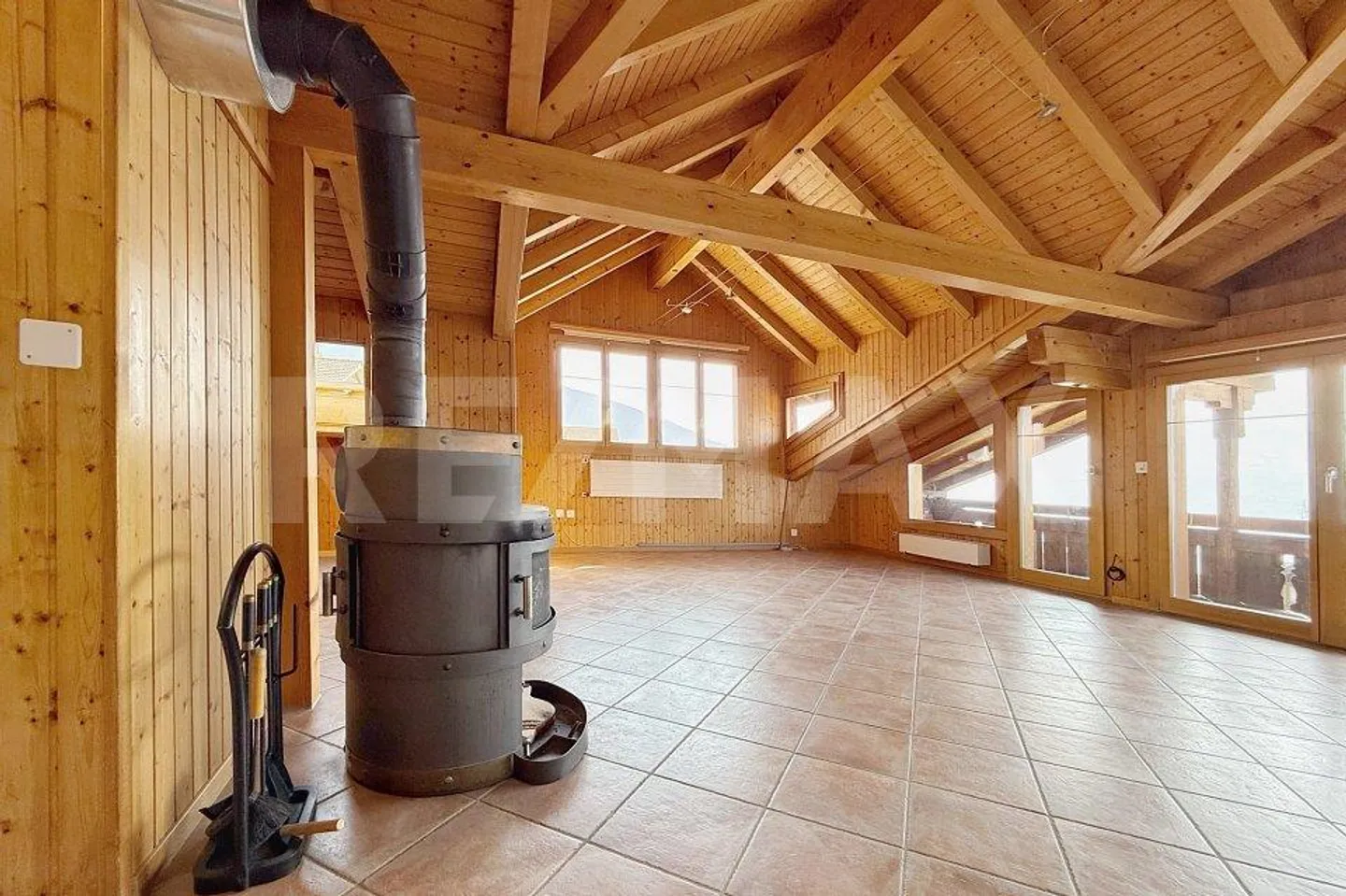 Un bijou avec vue sur le lac et la montagne - Photo 8 sur 13