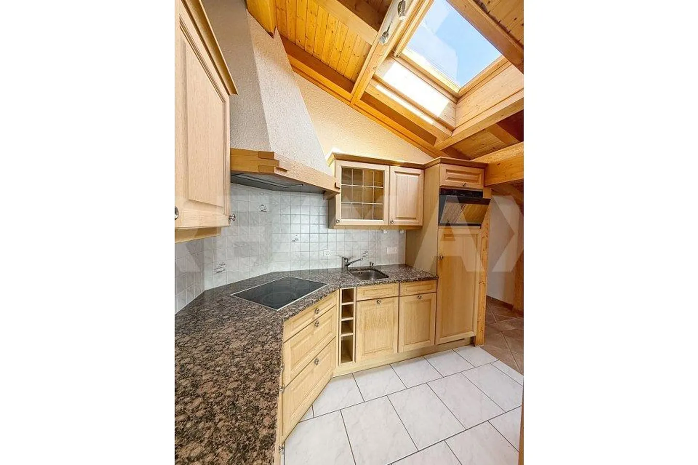 Un bijou avec vue sur le lac et la montagne - Photo 10 sur 13