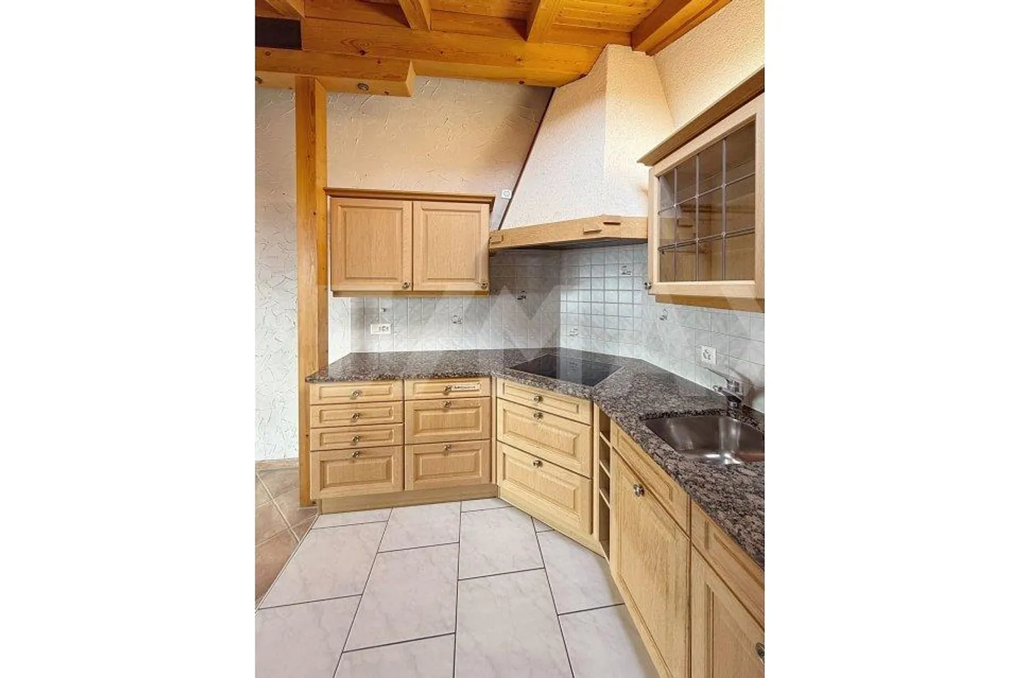 Un bijou avec vue sur le lac et la montagne - Photo 11 sur 13