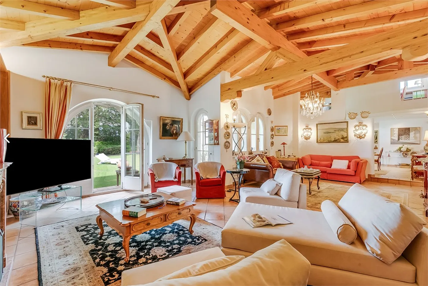 Elegante Villa mit Traumhaftem Blick - Foto 11 von 24