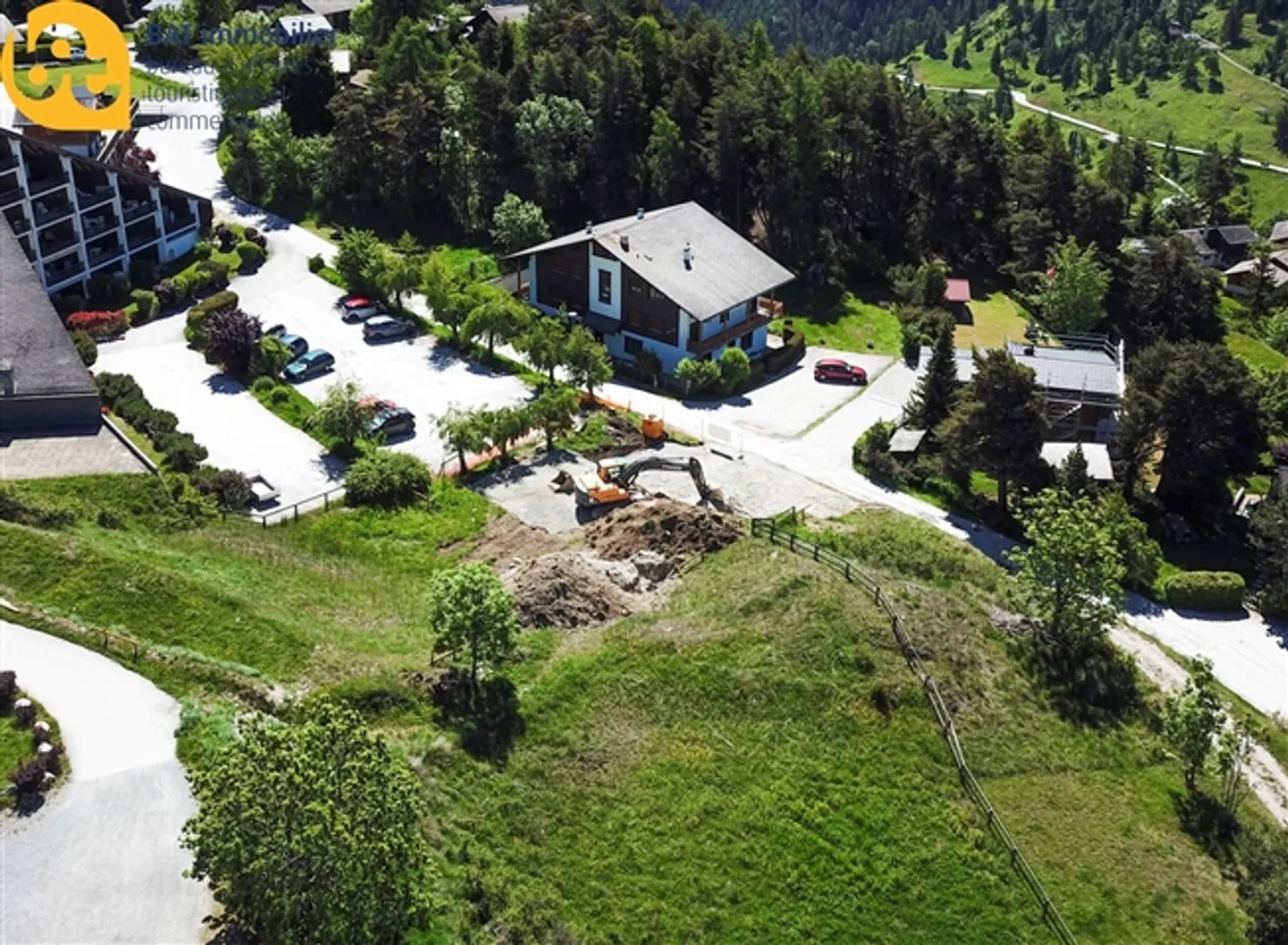 Vercorin - Roc d'Orzival A | Two chalets as primary residence with garage boxes - Work starting May 2025 - Photo 3 of 6