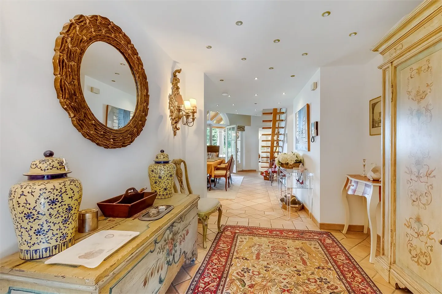 Elegante Villa mit Traumhaftem Blick - Foto 14 von 24
