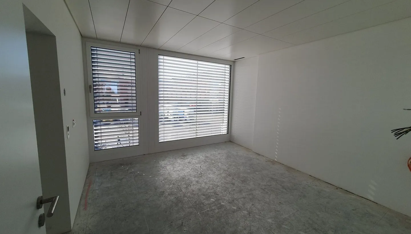 Zahnarztpraxisräumlichkeiten im Endausbau - Foto 5 von 16