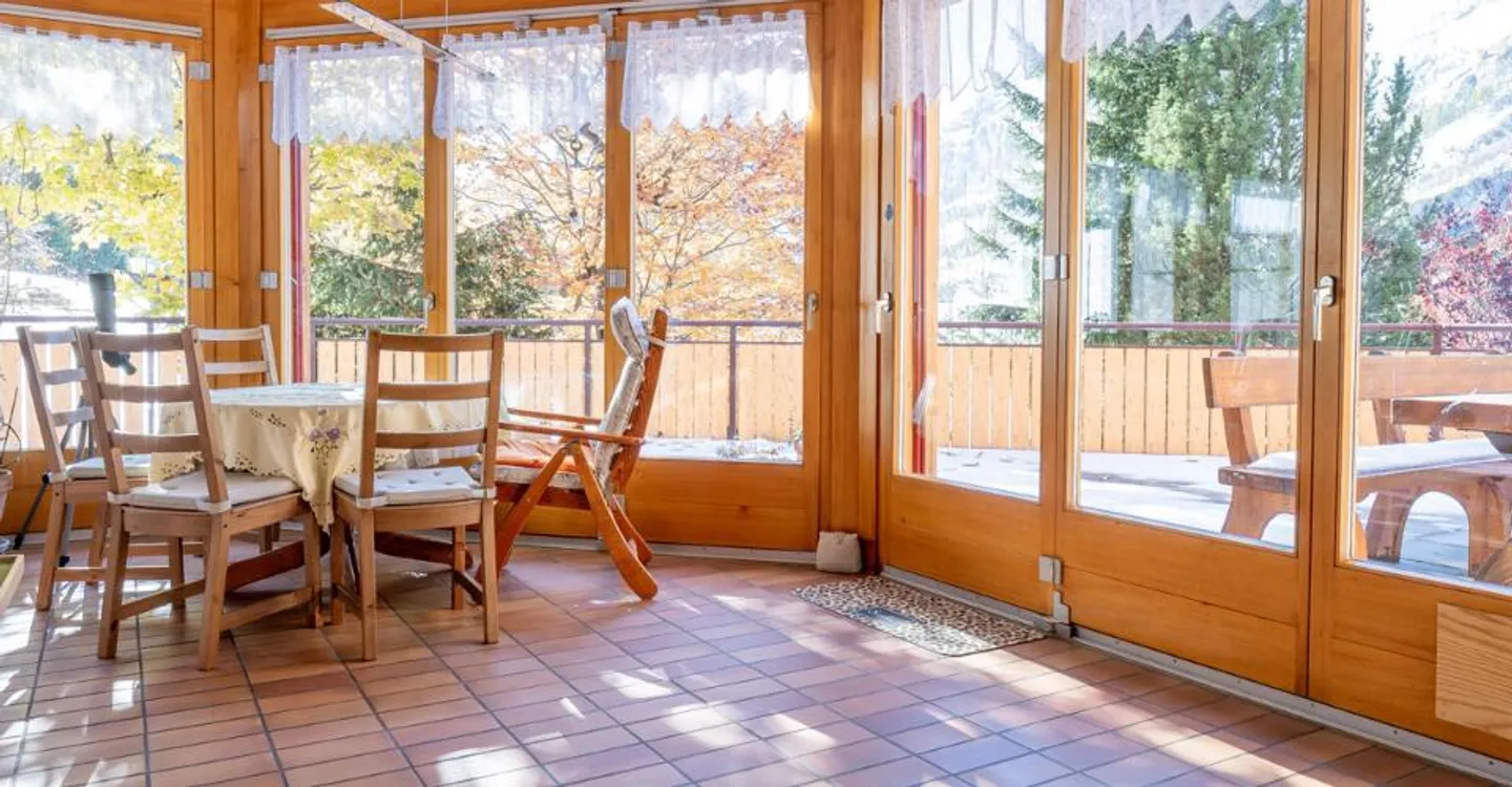 Casa plurifamiliare con 11 appartamenti nella migliore posizione a Leukerbad - Foto 7 di 11