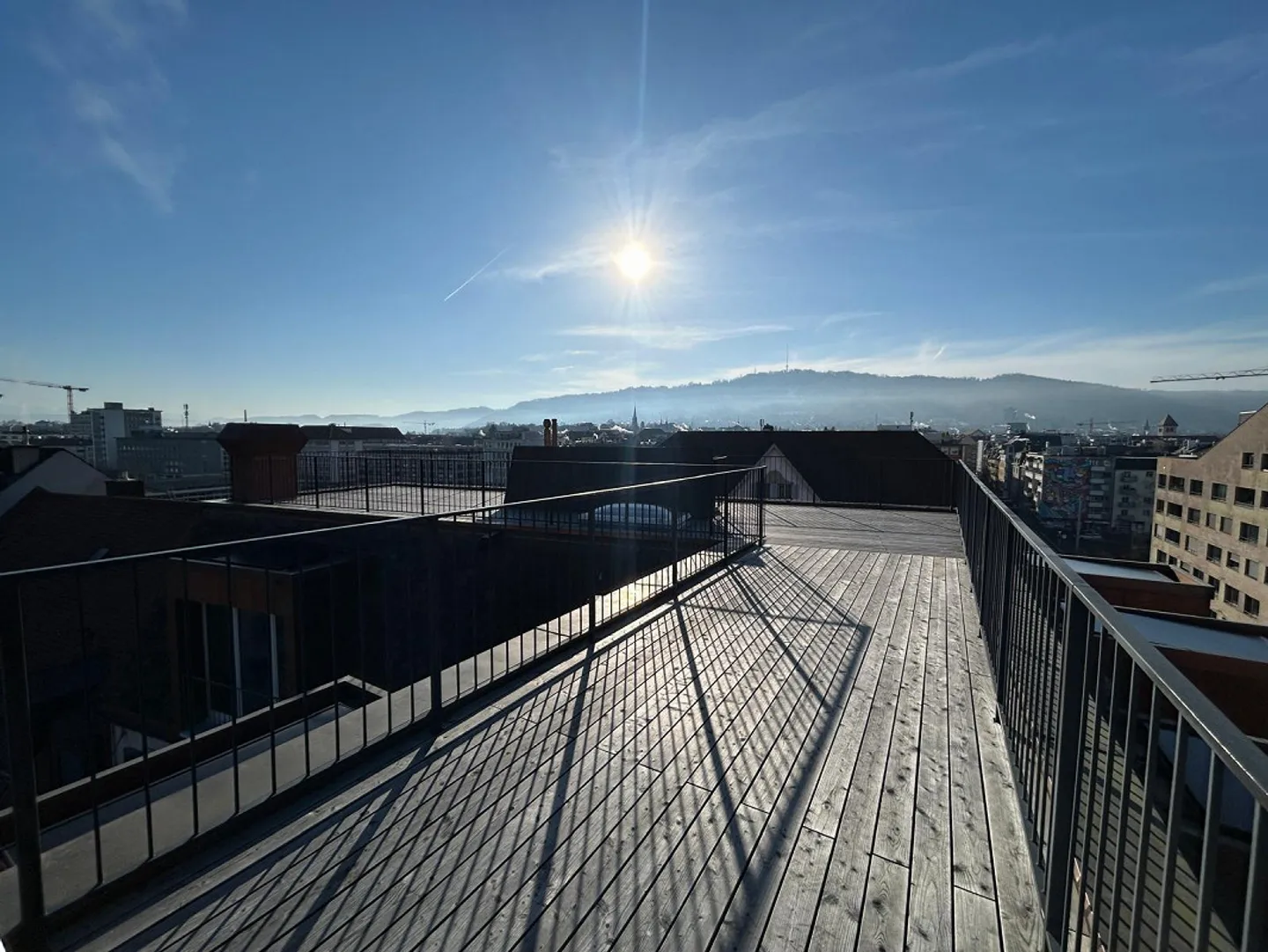 Charming penthouse apartment including spacious rooftop terrace in Wiedikon - Photo 12 of 12