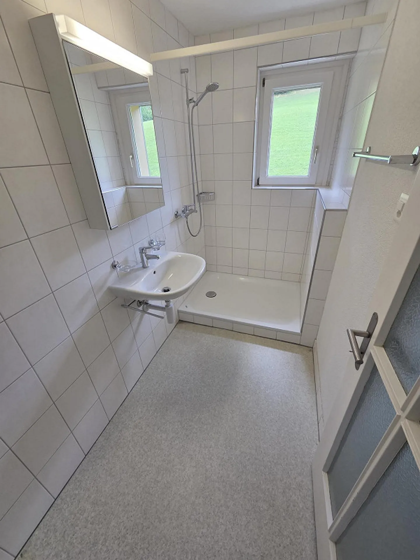 Appartement lumineux de 4 pièces avec balcon à Teufen - fraîchement peint ! - Photo 6 sur 10
