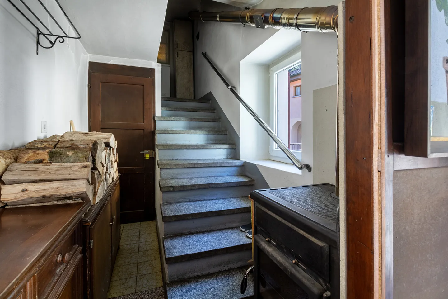 Renovieren Sie Ihr zukünftiges Zuhause! - Foto 4 von 10
