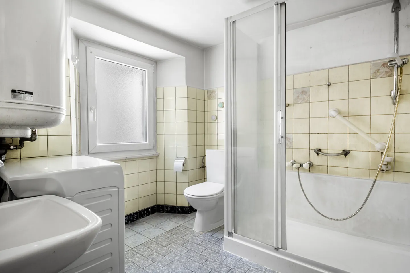 Renovieren Sie Ihr zukünftiges Zuhause! - Foto 7 von 10