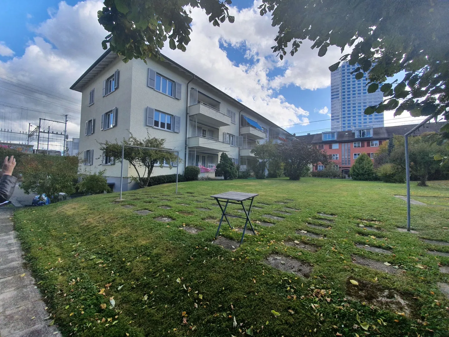Appartement de 3 pièces fraîchement peint dans un emplacement central à Ostermundigen ! - Photo 2 sur 11