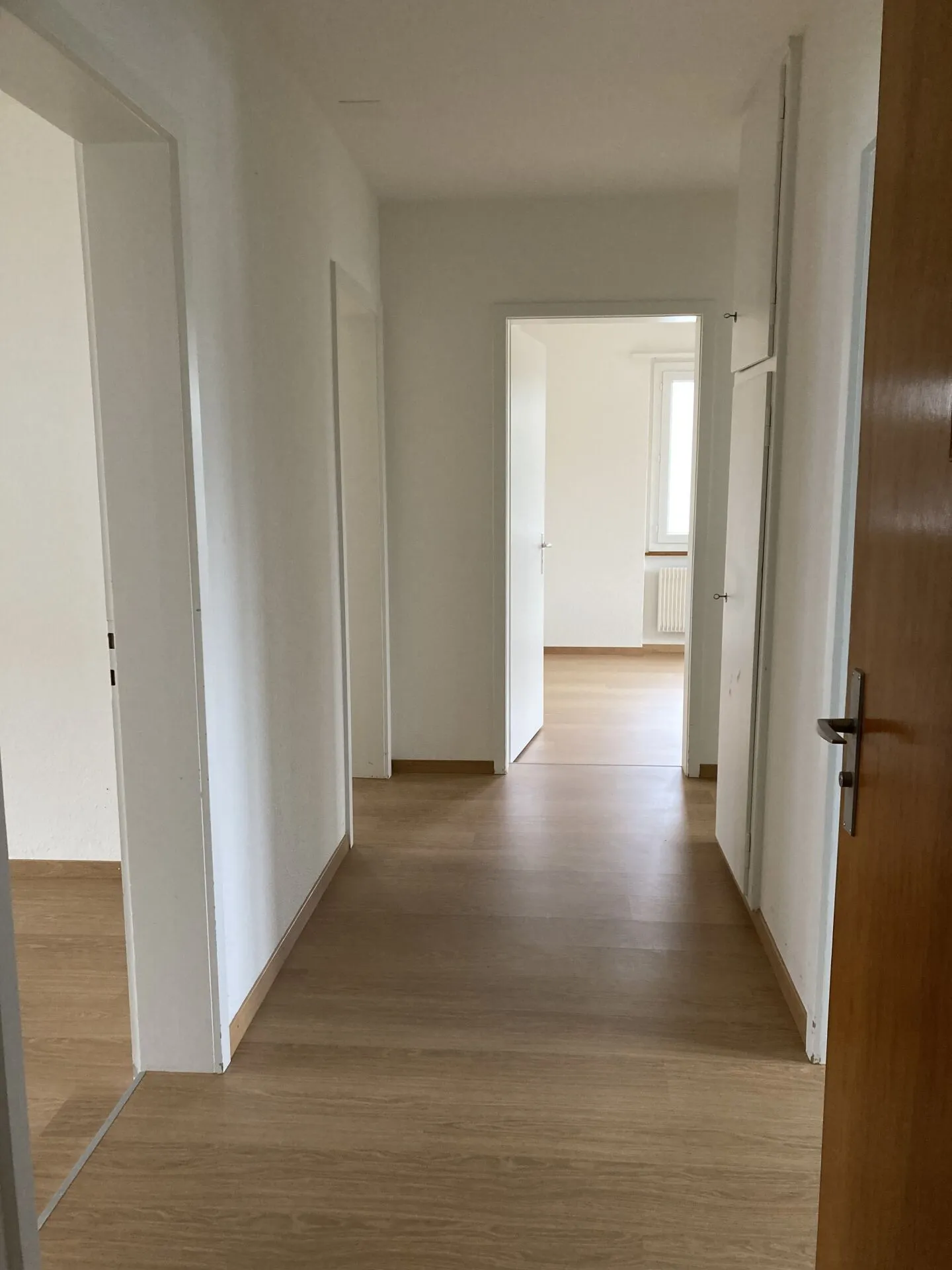 Appartement de 3 pièces fraîchement peint dans un emplacement central à Ostermundigen ! - Photo 7 sur 11