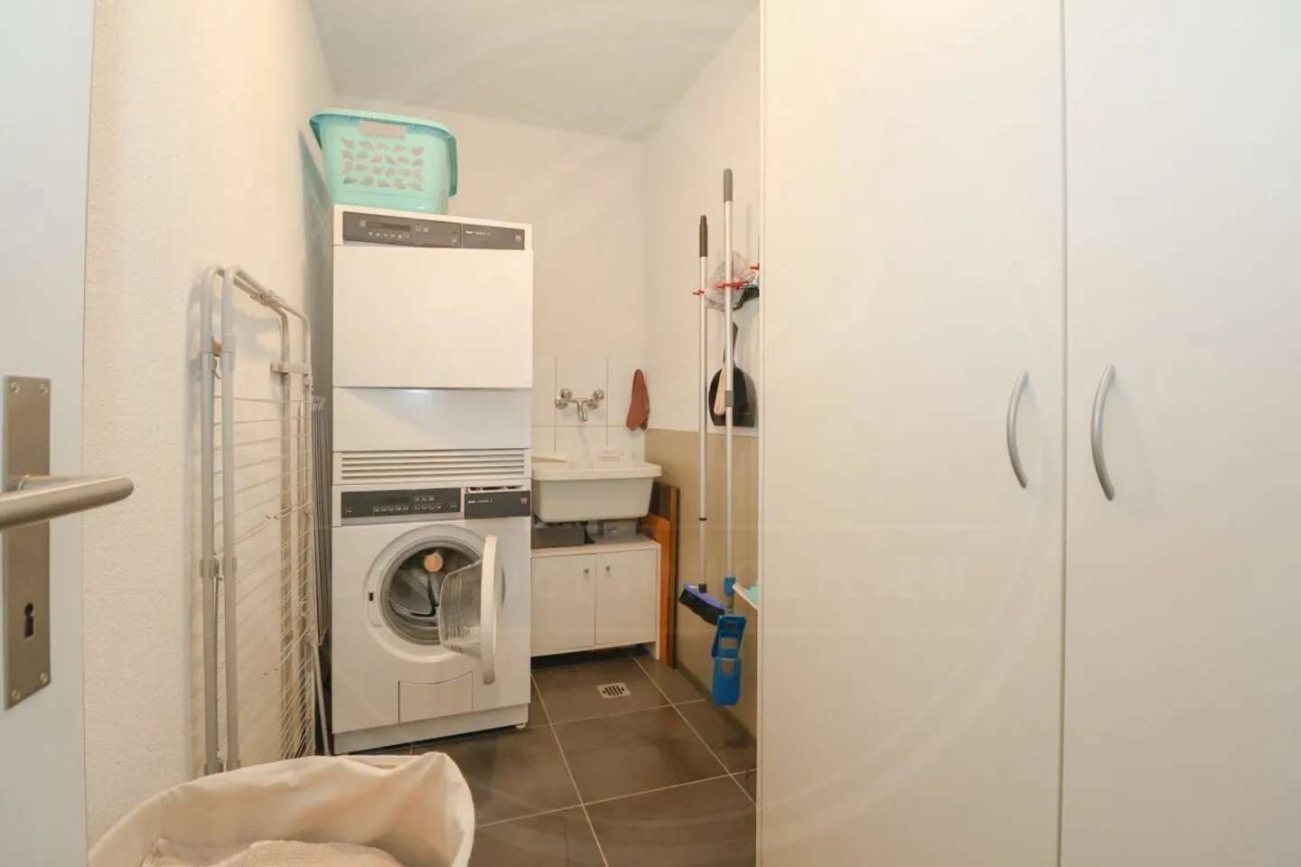 RESERVED - Stylish 3½-room apartment with generous layout in Seengen - Photo 11 of 14