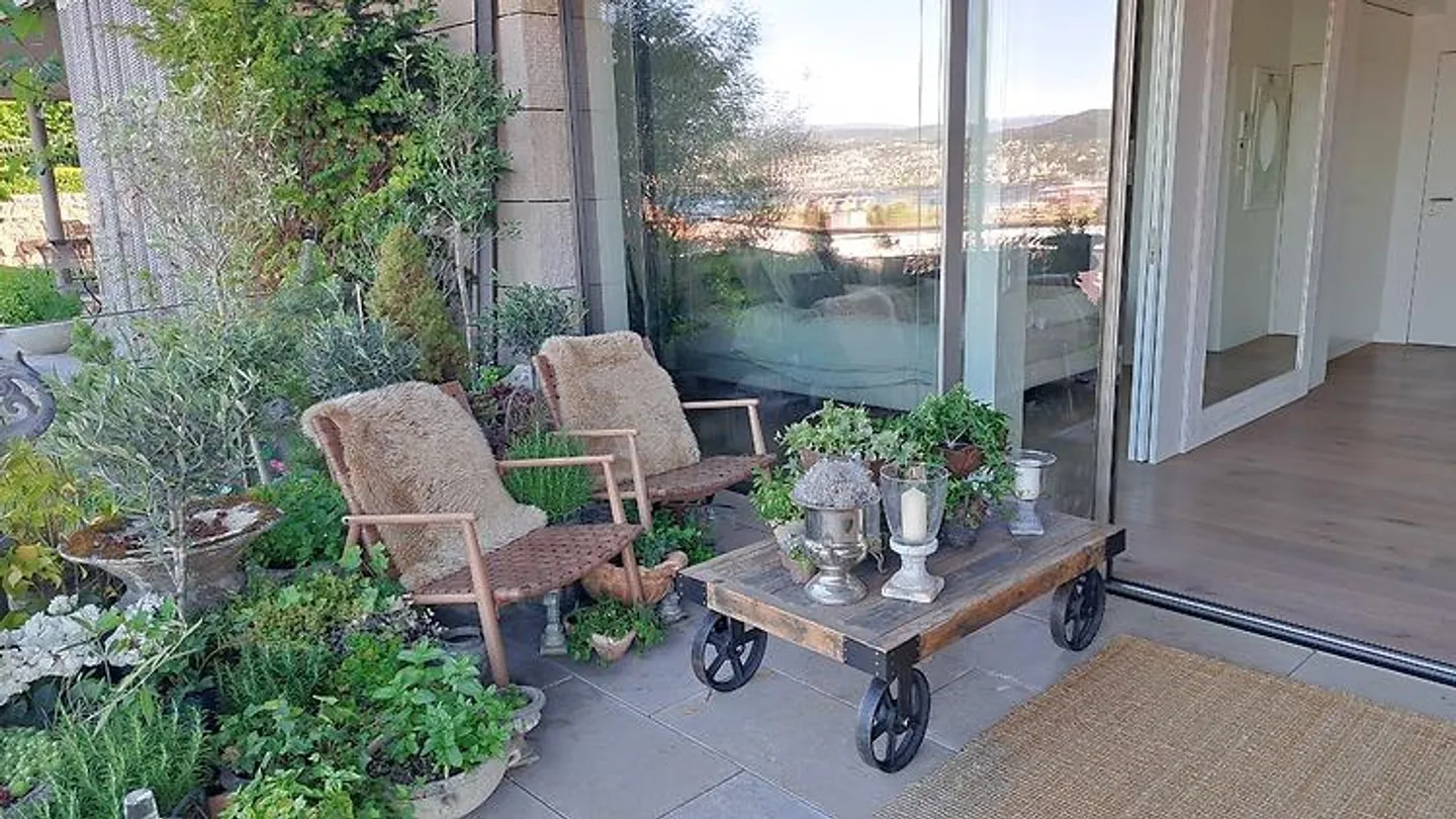 Modernes Apartment mit Seeblick - Foto 3 von 10