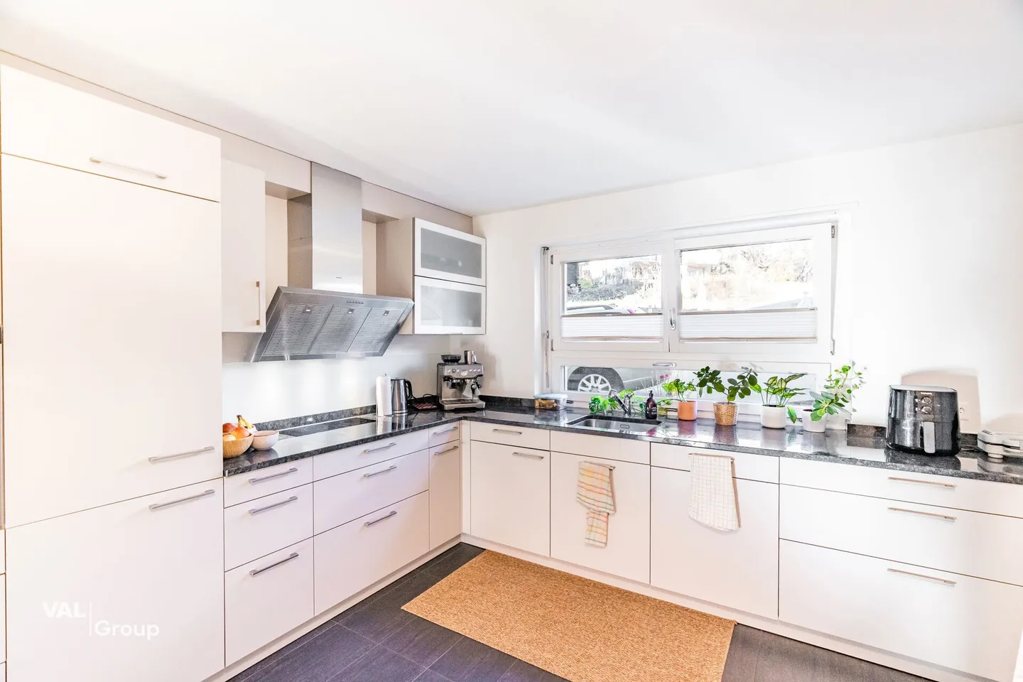 Modern 4.5-room apartment in Naters - Photo 5 of 15