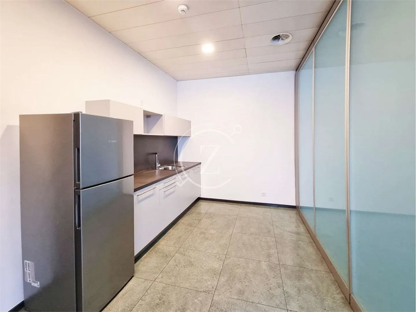 We rent renovated administrative premises - Photo 5 of 5