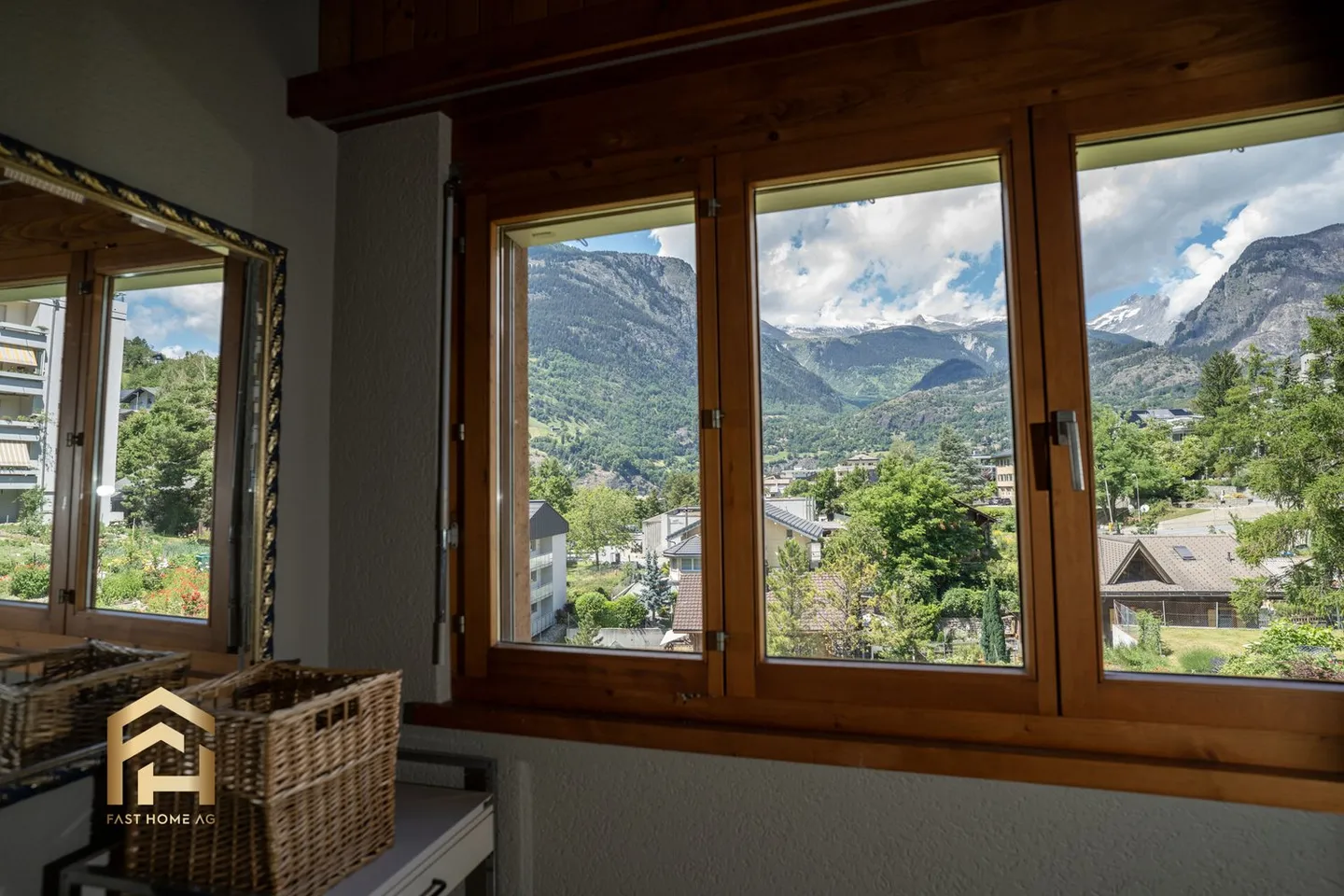 4.5 Room Penthouse with Fireplace and Stunning View - Photo 6 of 13