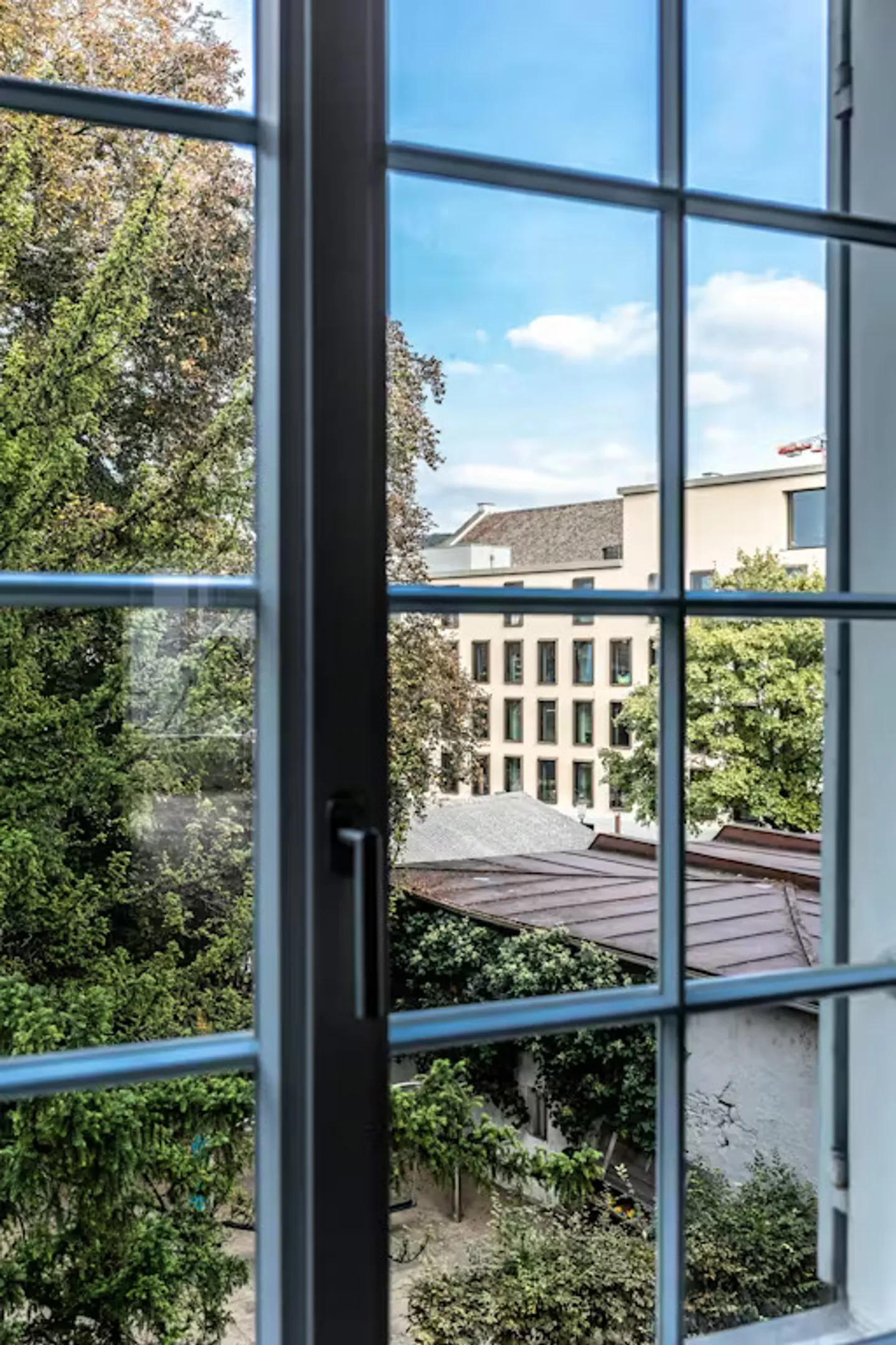 Charming Apartment in Zürich - Photo 9 of 10