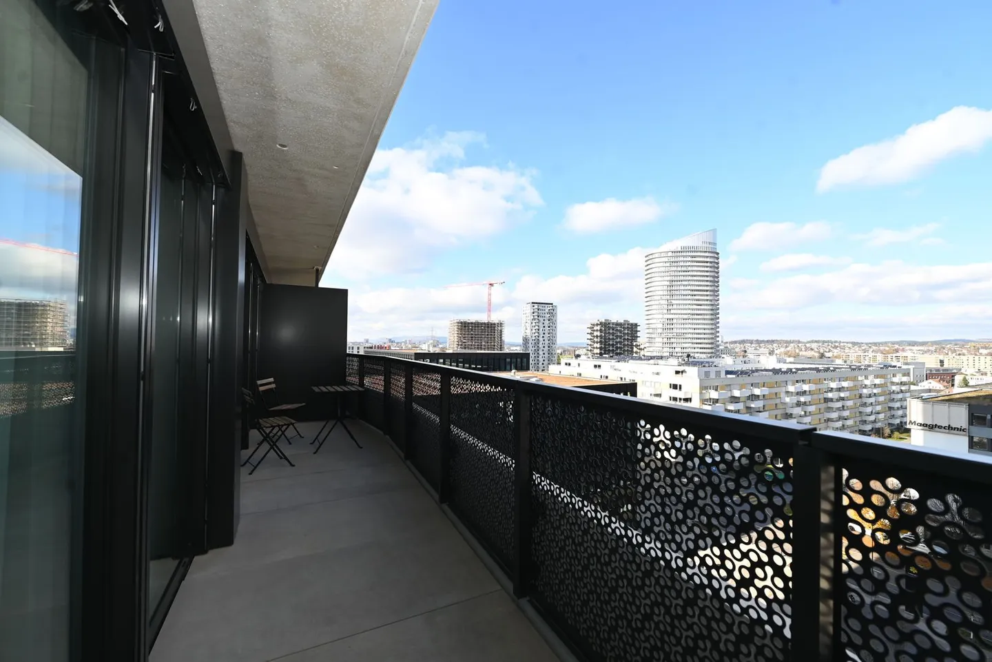 Three Point - Charming 2.5-Room Apartment - Photo 10 of 10