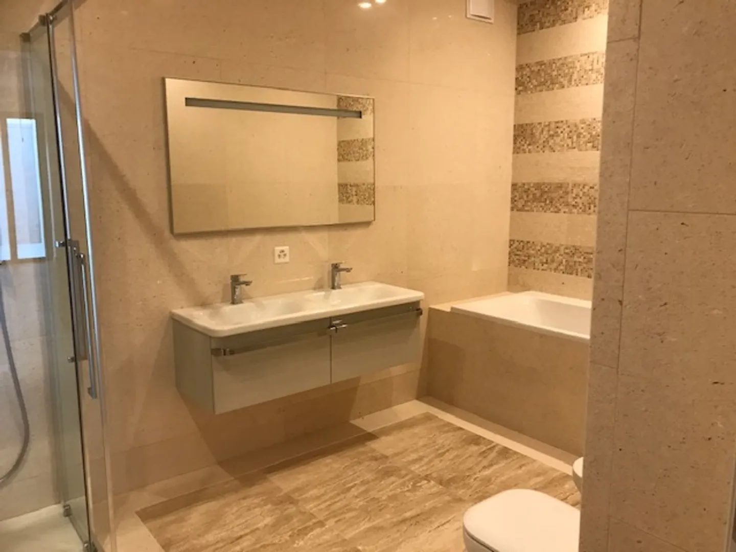 «4.5 Zimmer Wohnung» - Foto 3 di 7