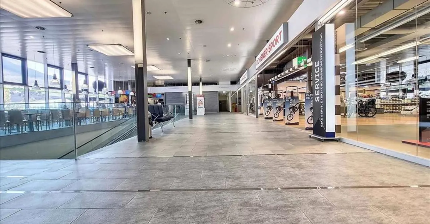 Magasin à louer - Photo 1 sur 8