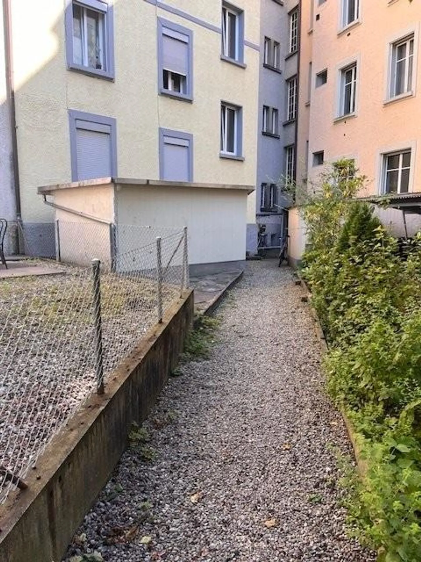 Il tuo nuovo spazio di stoccaggio in una posizione privilegiata in Länggasse! - Foto 1 di 7