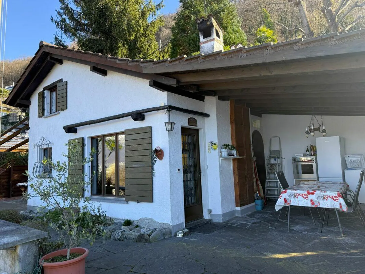 Holiday cottage in a beautiful panoramic position - Photo 2 of 9