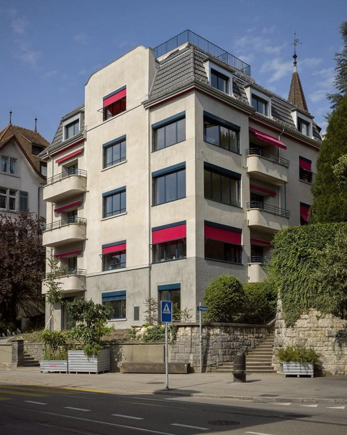Luminoso appartamento duplex nel popolare quartiere 6 di Zurigo - Foto 1 di 12