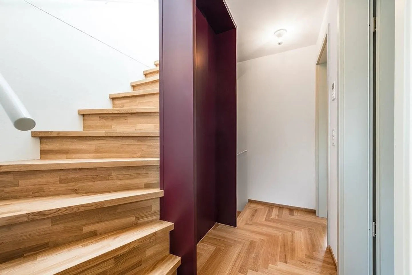 Luminoso appartamento duplex nel popolare quartiere 6 di Zurigo - Foto 10 di 12