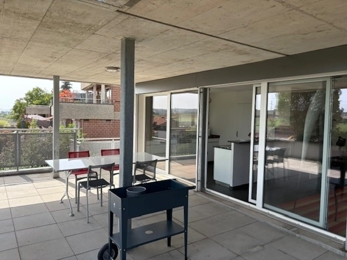 Appartement moderne de 4,5 pièces avec terrasse et vue dégagée au sud à Kerzers - Photo 12 sur 13