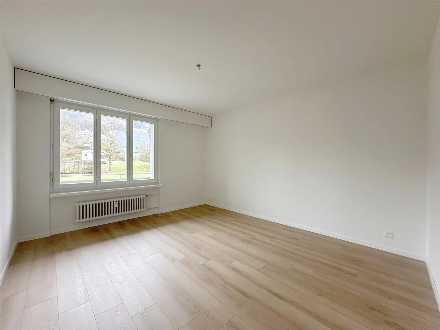 Apartment for rent - Photo 8 of 13