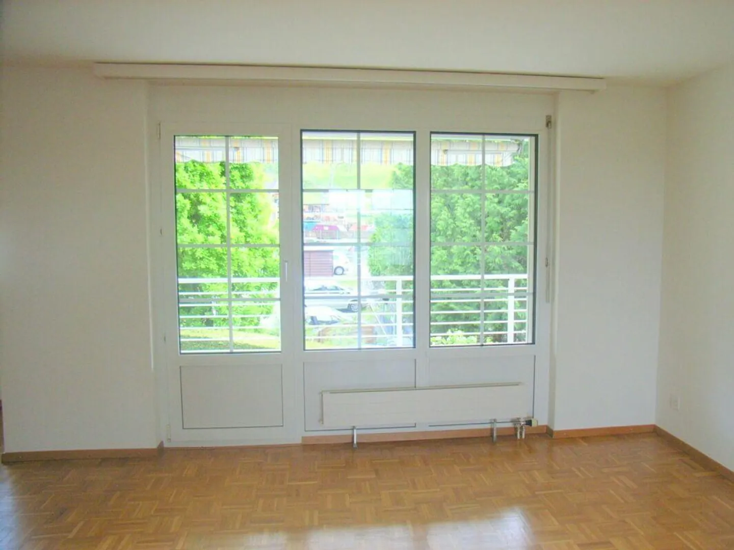 4.5-room apartment with fireplace and 2 balconies - Photo 8 of 14