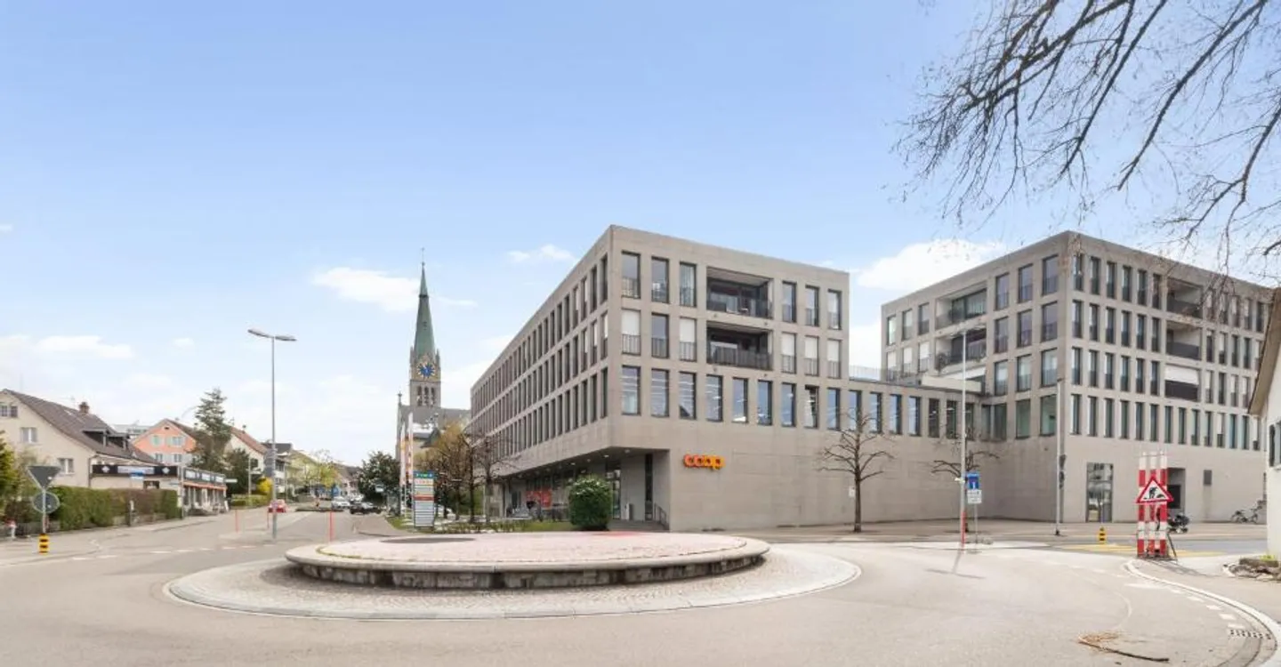 Spazio commerciale / studio in posizione centrale a Möwe Wetzikon! - Foto 1 di 12
