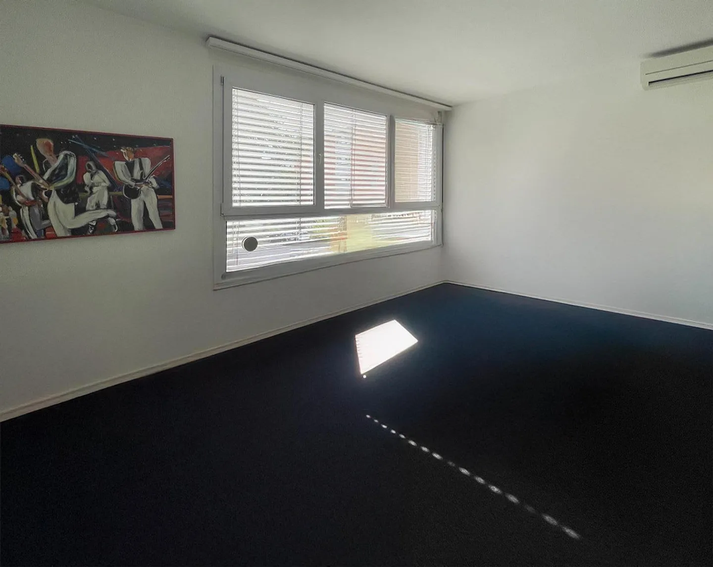 Spacious 4.5 room apartment in Lugano - Photo 3 of 9