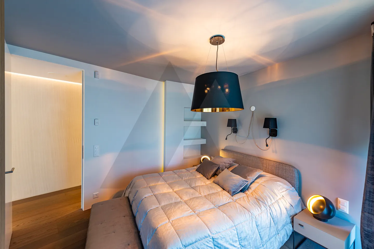 SEEANSICHT WOHNUNG IN EINEM MODERNEN WOHNKOMPLEX - Foto 10 von 16