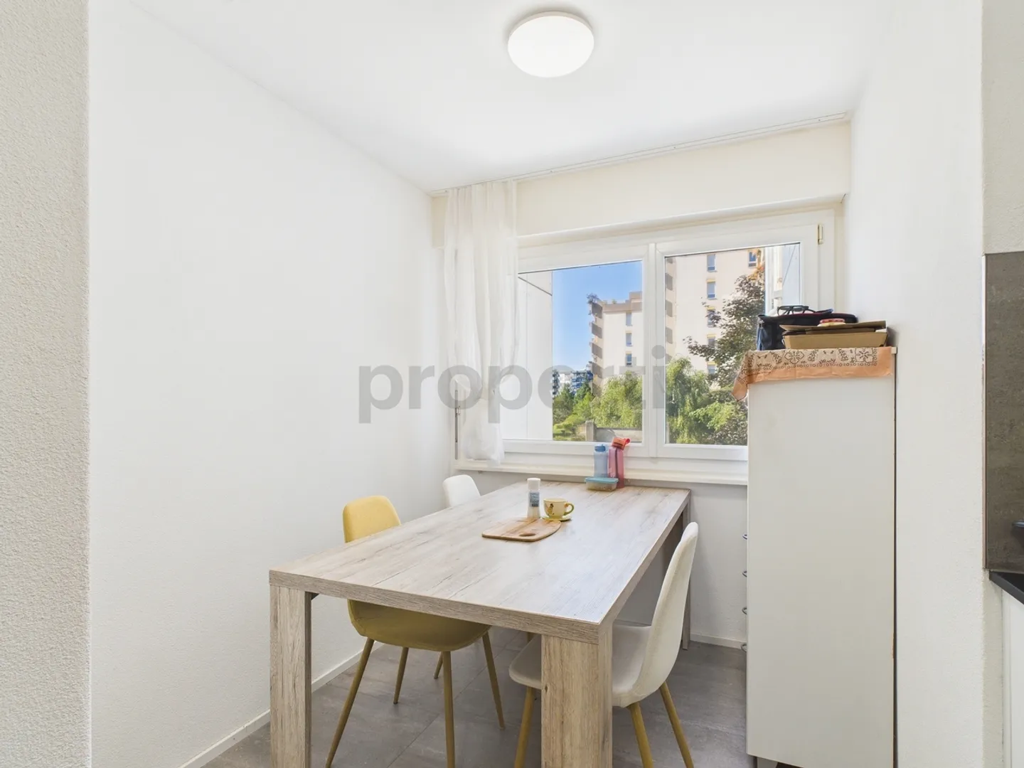 Appartamento luminoso di 4,5 stanze a Friburgo con balcone - Foto 2 di 12