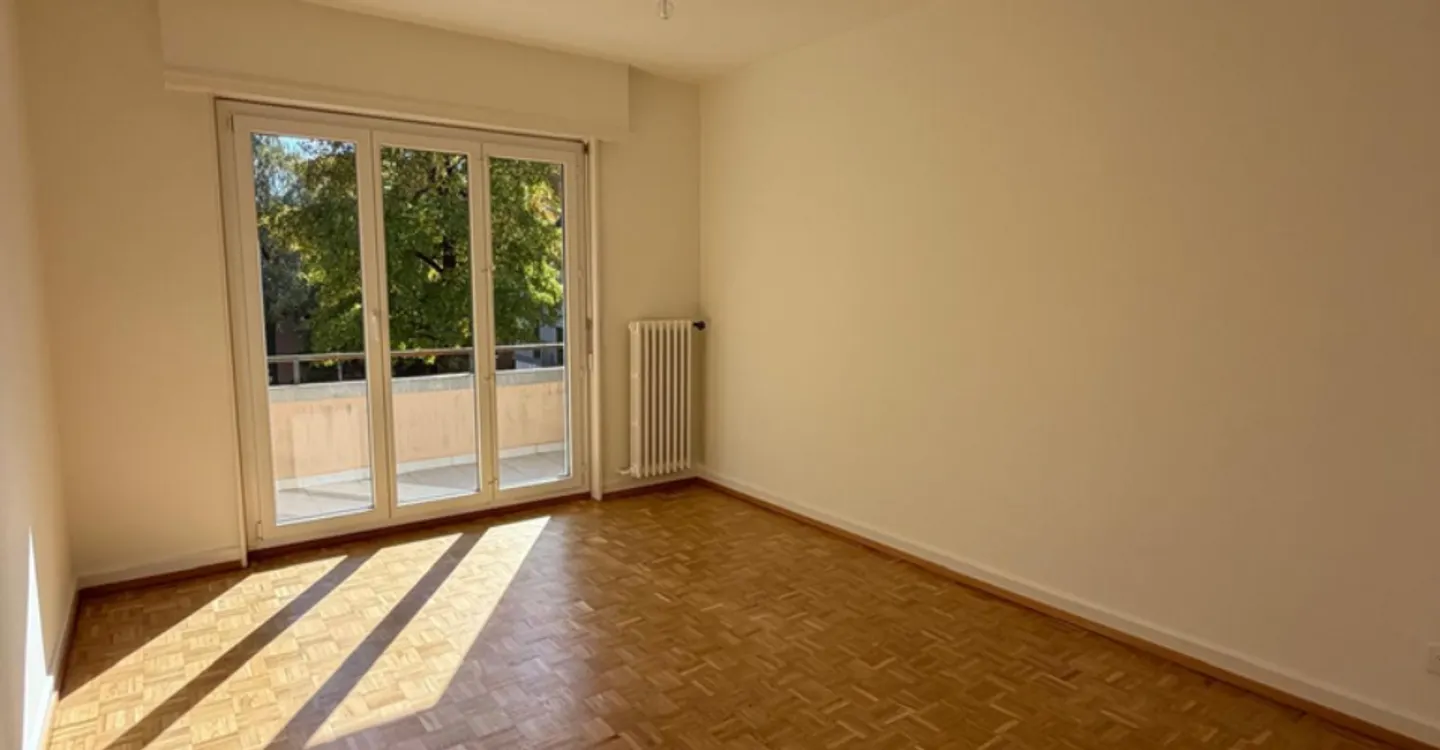 Beautiful apartment located near the CHUV - Photo 3 of 6
